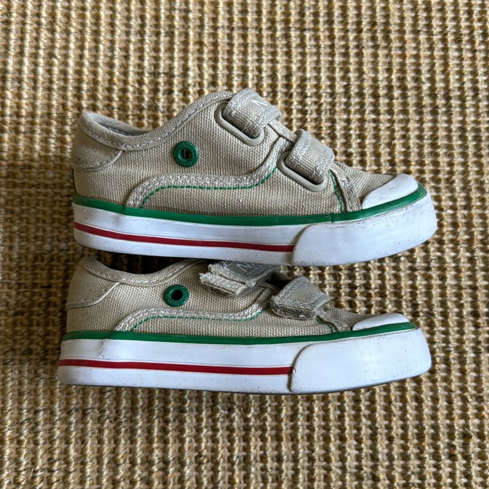 Nautica Toddler Sneakers Size 5